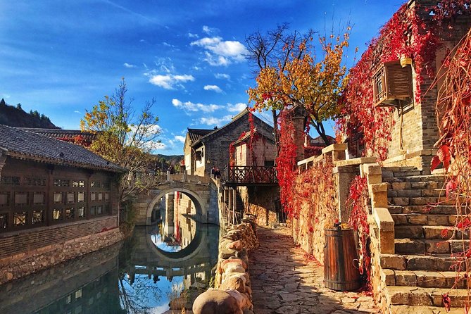 Gubei Water Town and Simatai Great Wall Private Day Tour - Getting out of Beijing without losing your day