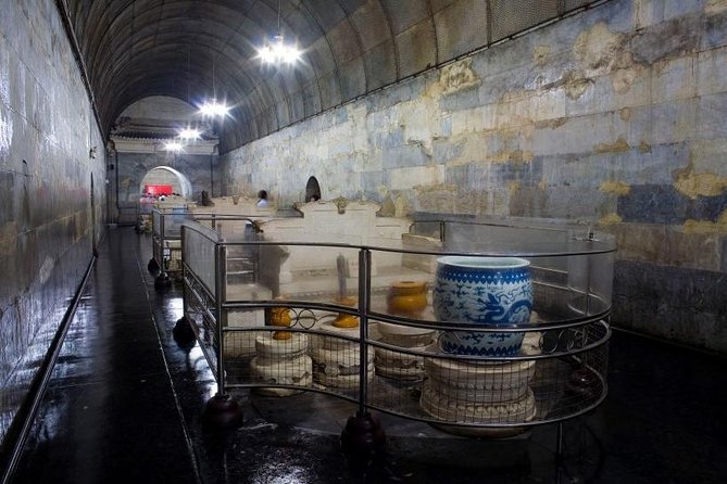 Half Day Tour to Ming Tombs Underground Palace and Sacred Path from Beijing - Stop 1: Sacred Path (Divine Road) and Statue Detail That Clicks