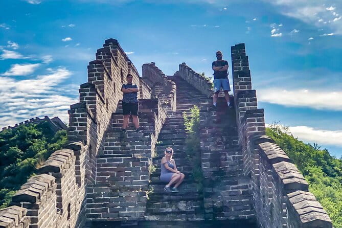 Huanghuacheng Great Wall Picnic Sunset Tour - Ming Dynasty steps at golden hour: what the Wall time looks like