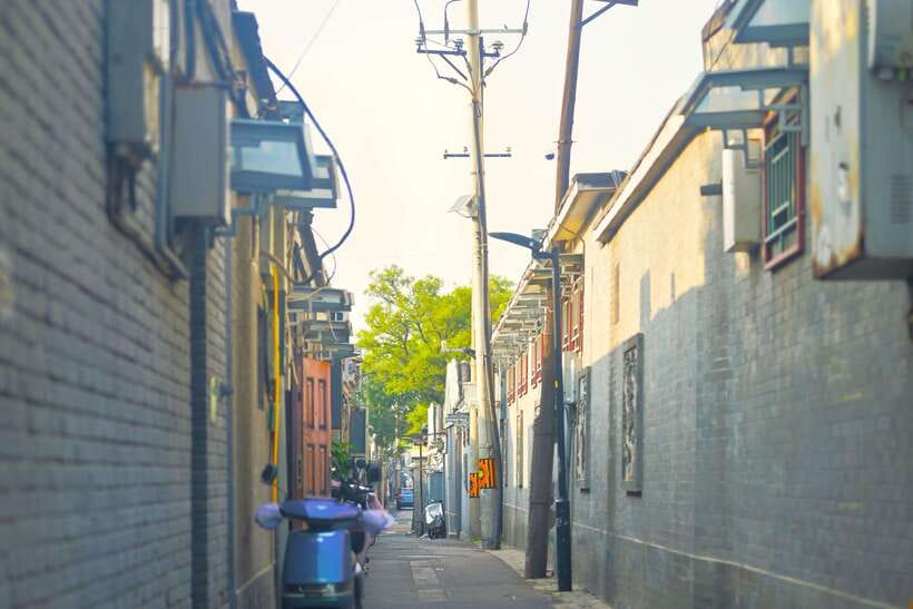 Hutong Walking Tour: Discover Real Beijing without Crowds - Miaoying Temple and the tour’s quieter spiritual reset