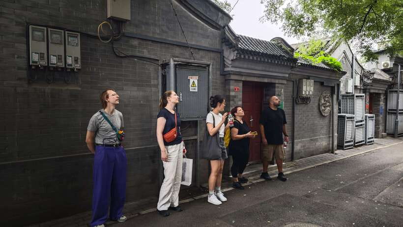 Hutong Walking Tour: Discover Real Beijing without Crowds - The local café break and your complimentary traditional drink