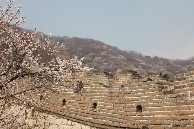 Jinshanling Great Wall to Simatai West Sunset Hiking Private Tour - The core hike: Zhuangduo Tower to Dongwuyan Tower