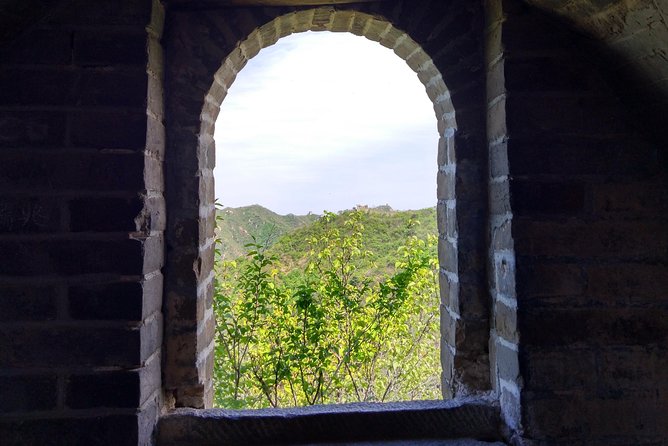 Mini Group: Half-Day Great Wall at Mutianyu Hiking Tour - Hotel Pickup Between 10:30 and 11:00, Then 1½ Hours to Mutianyu