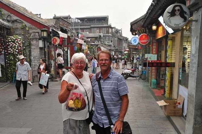 Mutianyu Great Wall & Old Hutong Private Layover Guided Tour - Mutianyu Great Wall time: walking, photos, and winter coats