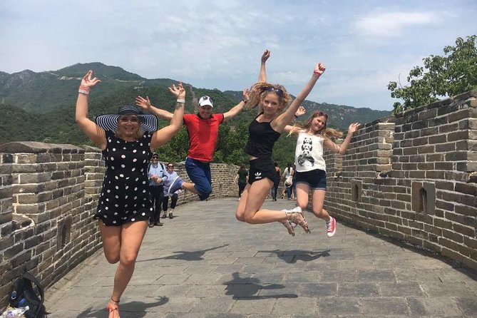 Mutianyu Great Wall Private Layover Guided Tour - Winter Comfort: Coats, Water, and Car Temperature