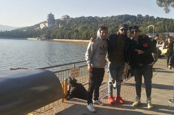 Mutianyu Great Wall & Summer Palace Private Layover Guided Tour - Airport and hotel pickup: why door-to-door matters