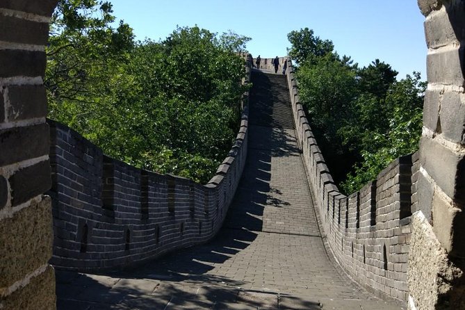 Mutianyu Great Wall, Tiananmen Square & Forbidden City Day Tour - Mutianyu Great Wall: Less Crowded, More Ways Up and Down