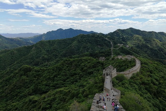 Mutianyu Great Wall Tour sedan - Getting to Mutianyu by Sedan: Beijing or PEK Pickup That Actually Helps