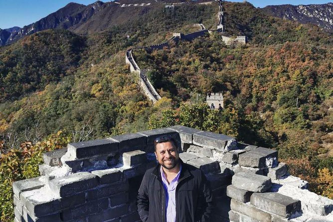 Mutianyu Unlocked: Private Spanish-Guided Great Wall Adventure - Free HD music film: why it’s more useful than another folder of photos