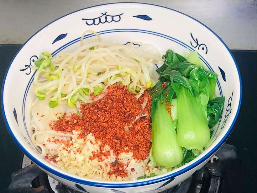 Online Cooking Class Hand Pulled Noodles by Sunflower Li - What the Noodles Taste Like (and Why Width Matters)