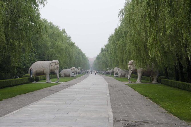 Private Day Tour of Juyongguan Great Wall and Sacred Way from Beijing - Morning transfer: 8:00 pickup and a 72 km drive