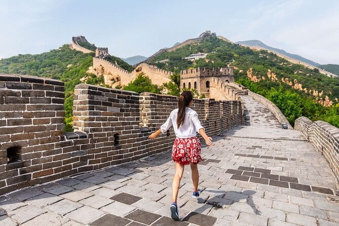 Private Day Trip to Cuandixia Village from Beijing - What your private guide does besides point