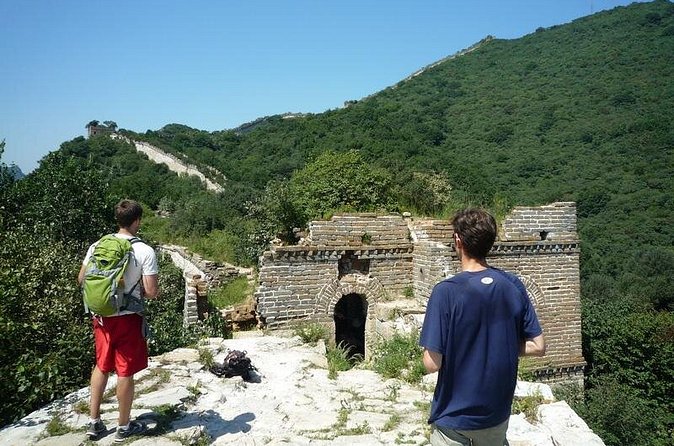 Private Full-Day Great Wall of China Hiking Tour from Jiankou to Mutianyu - Language, Photo Time, and Staying Comfortable on a Private Tour