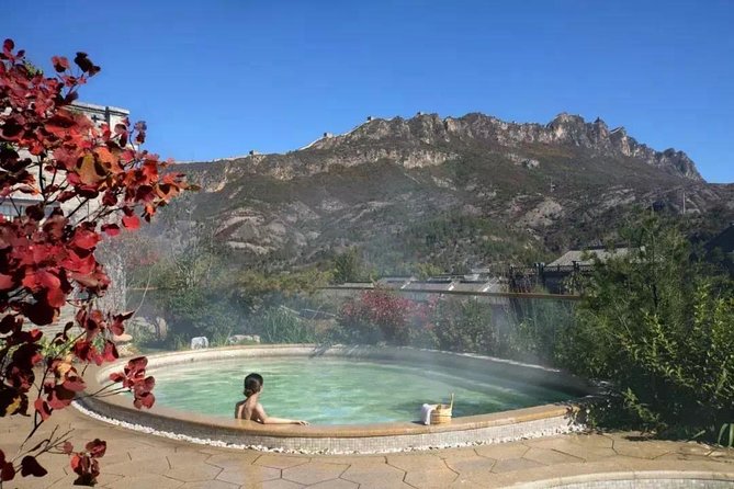 Private Gubei Water Town and Simatai Trip with English Speaking Driver Service - Hotel pickup to ticket help: how the driver workflow really helps