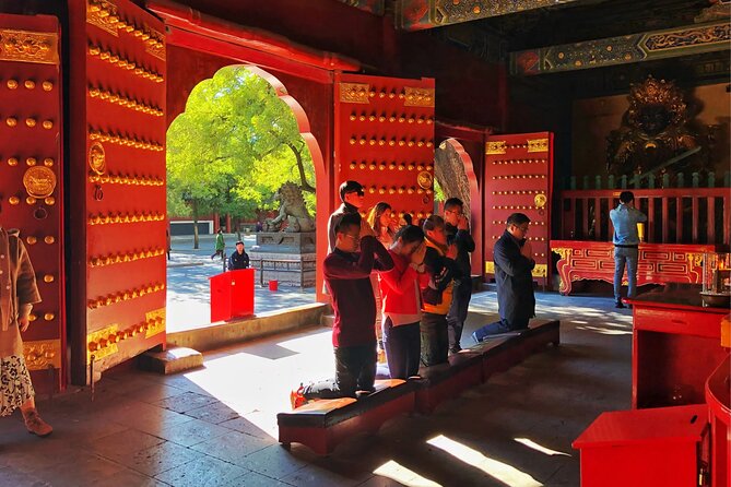 Private Half-Day Temple of Heaven and Lama Temple Tour - Lama Temple (Yonghegong): Yongzheng’s residence turns into sacred space