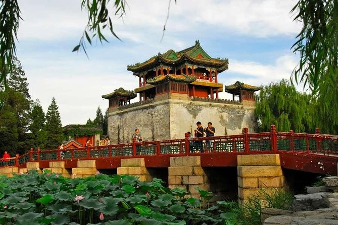 Private Half Day Tour to Beijing Panda House and Summer Palace - Panda House at Beijing Zoo: up-close time without the hassle