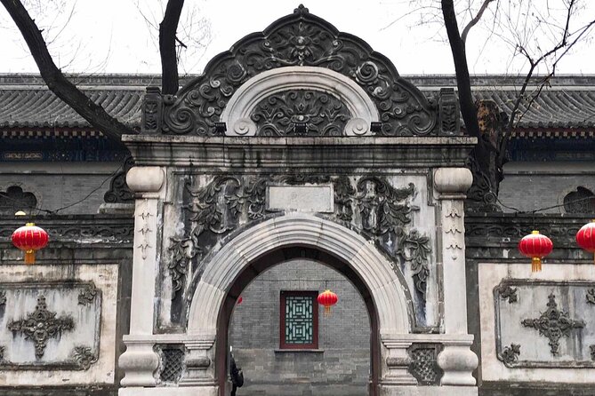 Private Hutong Tour: Prince Gong's Palace, Drum & Bell Tower - Practical tips for a smoother hutong-and-tower day