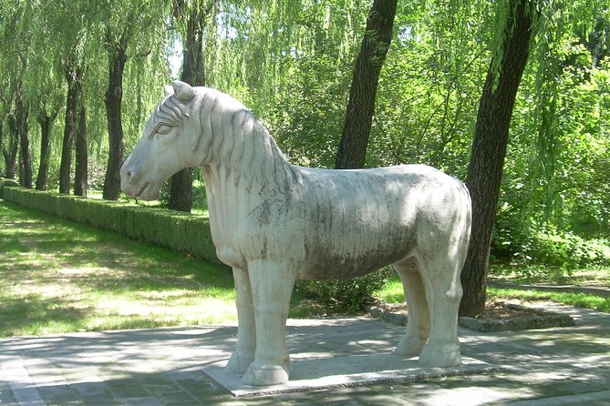 Private Mutianyu Great Wall & Ming Tombs: Transfer or Guided Tour - Comfort details that make the day feel easier