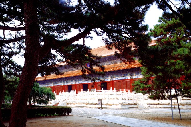Private Mutianyu Great Wall & Ming Tombs: Transfer or Guided Tour - Who should book this private Great Wall and Ming Tombs tour
