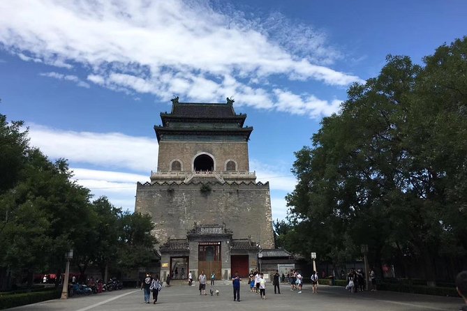 Private Tour: Beijing Hutong Night Walking and snacks Taste - Nanluoguxiang hutong wander and Shichahai lakeside strolling