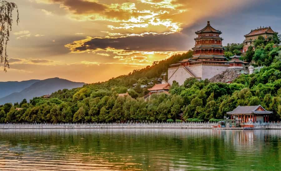 Private Tour-Great Wall Sunset & Hutong Walk - Tea Tasting in the Afternoon: A Breather That Actually Matters