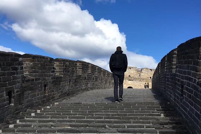 Private Tour Vehicle with Driver Service: Beijing Great Wall and Summer Palace - The Morning Pickup: Simple Start, Less Stress