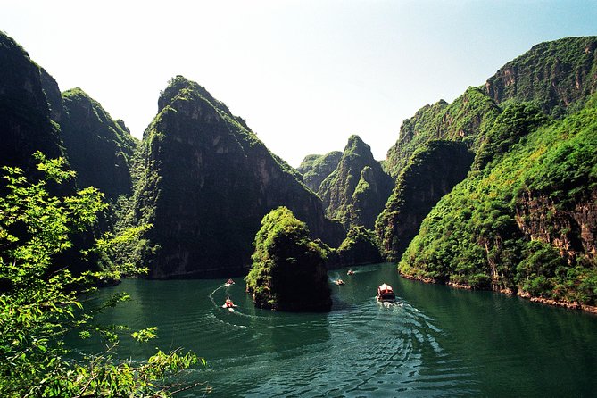 Private Transfer to Longqingxia: For Ravine Tours & Ice Festival - Private Car and Driver: What You’re Really Paying For