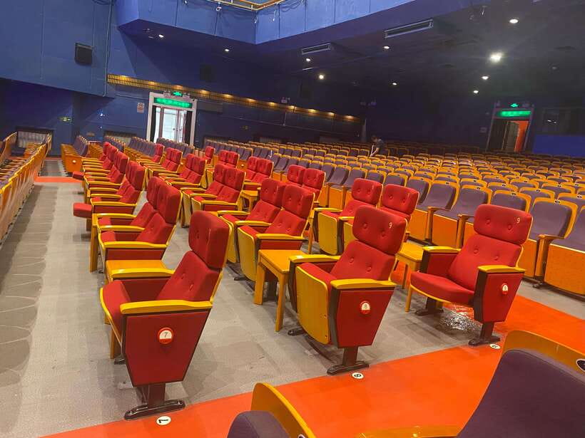 Red Theatre Beijing Acrobatic Show Tickets - A one-hour Chinese acrobatics spectacle at Red Theatre