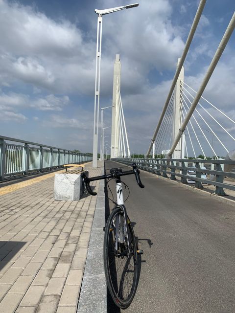 Riverside Cycling With A Native - Stop 1 in Hualikan: Where Your Day Actually Starts