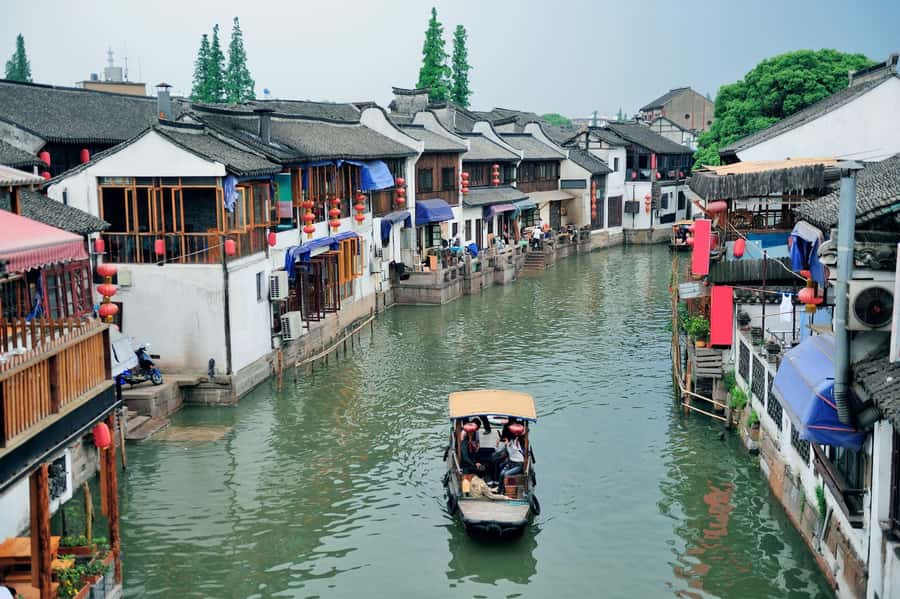 Shanghai:Old Town, Yu Garden, Zhujiajiao Water Town Bus Tour - Key things that make this tour worth your time