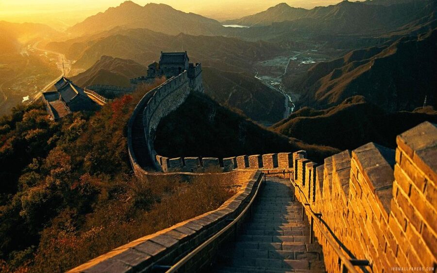 Small Group Tour With Beijing Great Wall And Forbidden City - Lunch at a Local Chinese Restaurant: Fuel for a Real Walk