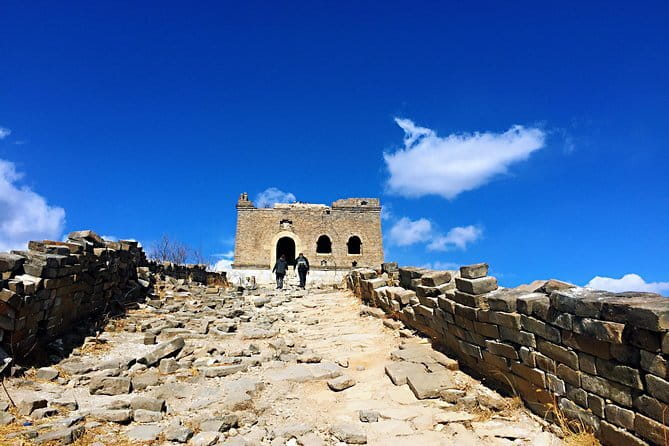 VIP Hiking Adventure Tour for Jiankou Great Wall - The descent and the long “from wall to trail” stretch