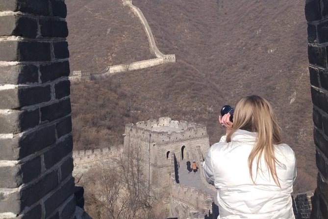 VIP Pass Beijing Mutianyu Great Wall All-Inclusive Day Tour - Cable car or toboggan: the quick way to control effort