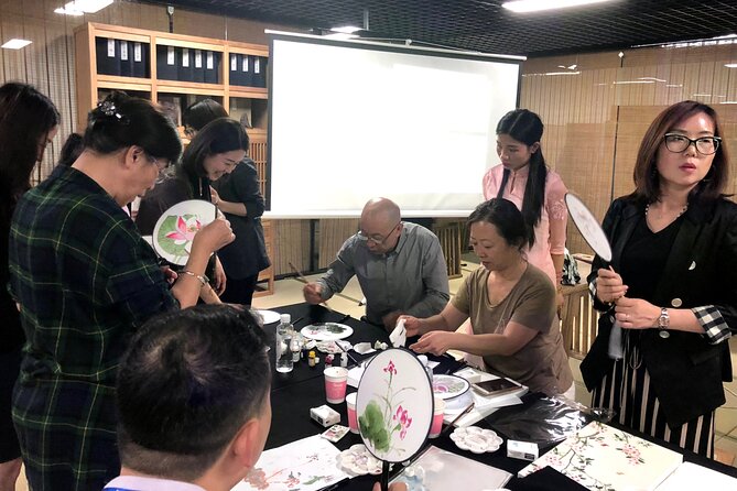 Water Color Class in Beijing - Hands-On Beijing Art: Your Fan Becomes the Souvenir